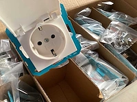 Ion industries wandcontactdoos met deksel (10x) - afbeelding 3 van  4