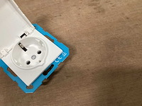 Ion industries wandcontactdoos met deksel (42x) - afbeelding 4 van  4