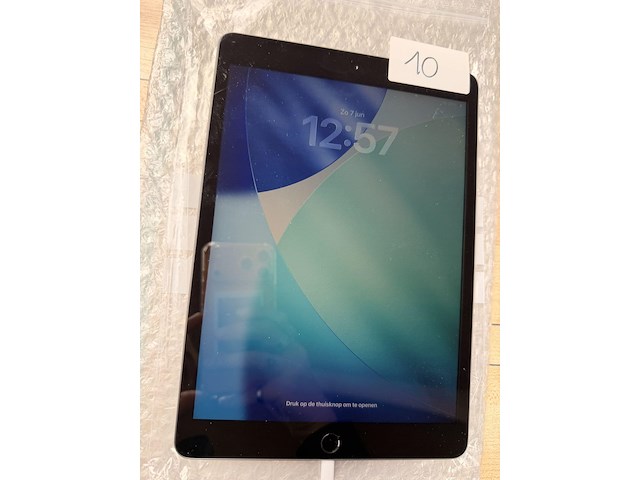 Ipad 8th gen.10.2 inch - afbeelding 1 van  6