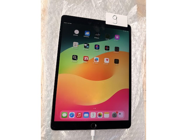 Ipad pro 10,5 inch - afbeelding 1 van  8