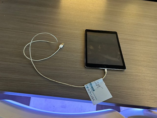 Ipad - afbeelding 1 van  3