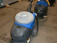 Ipc schrobmachine - afbeelding 1 van  6