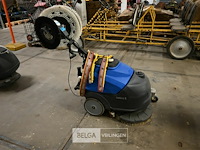 Ipc schrobzuigmachine - afbeelding 1 van  7