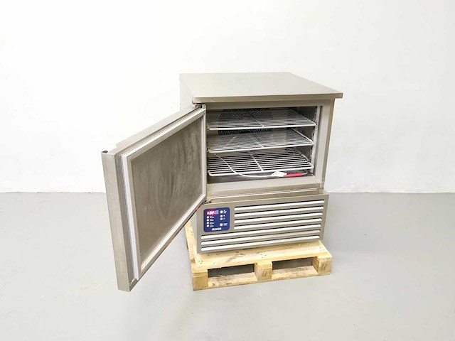 Irinox - prime - blastvriezer - afbeelding 2 van  2