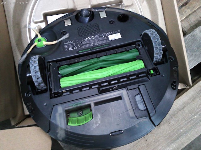 Irobot roomba i7+ i7558 robotstofzuiger met zelfreinigende basis - afbeelding 11 van  11