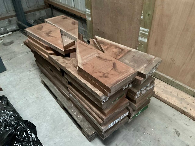 Iroko blokken - afbeelding 1 van  2