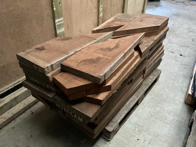 Iroko blokken - afbeelding 2 van  2