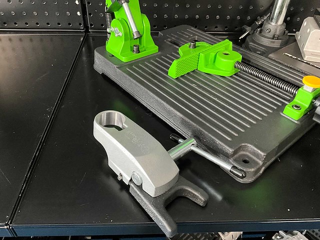 Iron - afbeelding 4 van  6