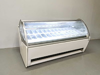 Isa - maxivision - ijsdisplayvriezer