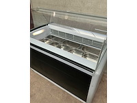 Isa - schepijsvitrine - afbeelding 5 van  8