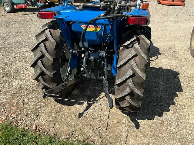 Iseki 270 minitractor - afbeelding 5 van  9