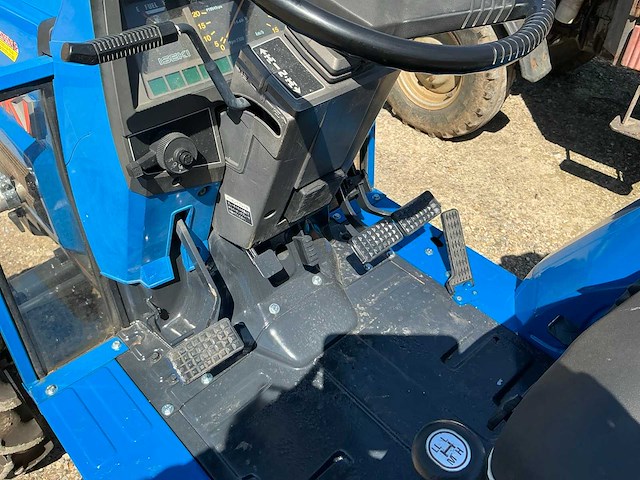 Iseki 270 minitractor - afbeelding 8 van  9