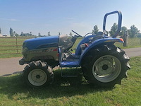 Iseki at30 vierwielaangedreven minitractor - afbeelding 1 van  14