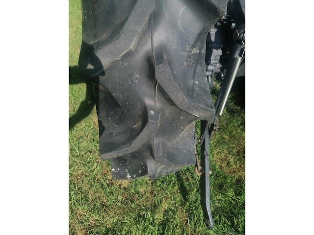 Iseki at30 vierwielaangedreven minitractor - afbeelding 13 van  14