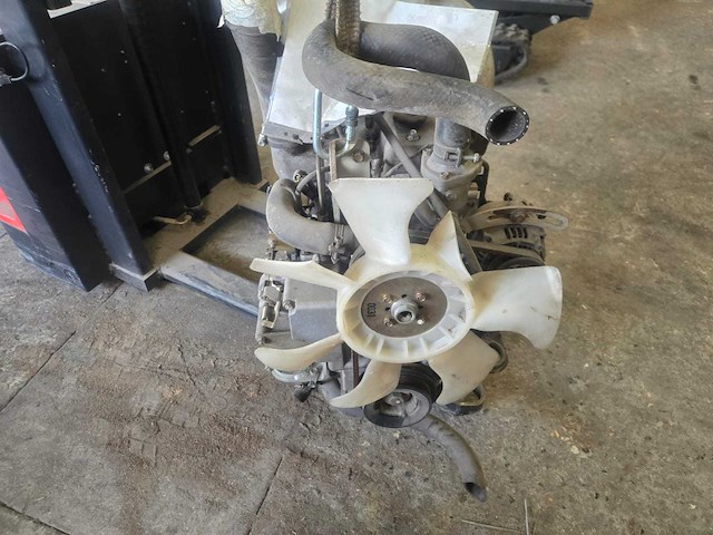 Iseki e4cd dieselmotor - afbeelding 1 van  4