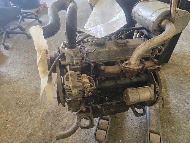 Iseki e4cd dieselmotor - afbeelding 2 van  4