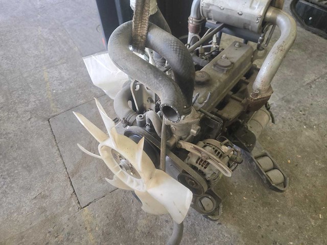 Iseki e4cd dieselmotor - afbeelding 7 van  14
