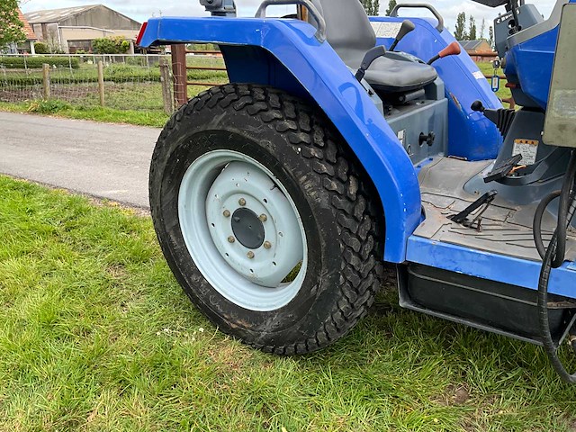 Iseki geas 233 met frontlader - afbeelding 3 van  26