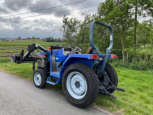 Iseki geas 233 met frontlader - afbeelding 24 van  26