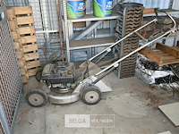 Iseki grasmachine - afbeelding 1 van  5