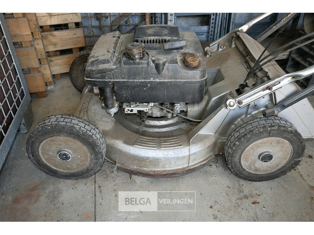Iseki grasmachine - afbeelding 2 van  5