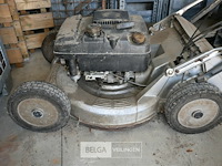 Iseki grasmachine - afbeelding 2 van  5