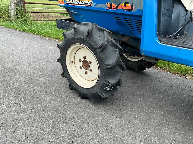 Iseki landhope 17 minitractor met bijhorende frees - afbeelding 4 van  26