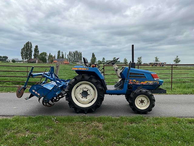 Iseki landhope 17 minitractor met bijhorende frees - afbeelding 21 van  26