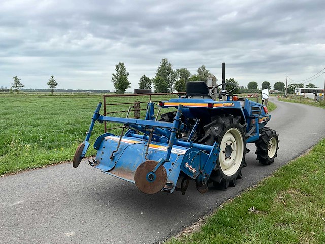 Iseki landhope 17 minitractor met bijhorende frees - afbeelding 22 van  26
