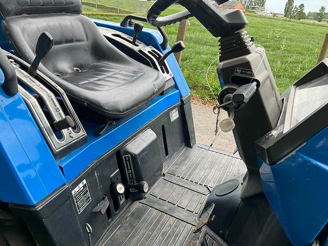 Iseki landhope 175 minitractor + grondfrees - afbeelding 10 van  24
