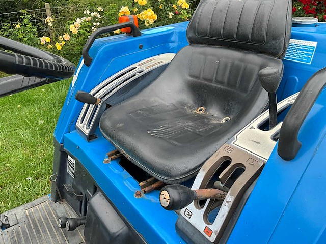 Iseki landhope 205 minitractor - afbeelding 8 van  19