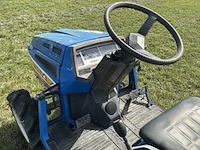 Iseki landhope tu165f vierwielaangedreven minitractor met grondfrees - afbeelding 4 van  24