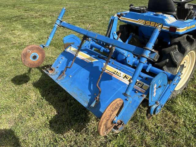 Iseki landhope tu165f vierwielaangedreven minitractor met grondfrees - afbeelding 14 van  24