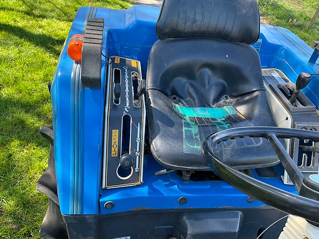 Iseki landhopetu180 minitractor - afbeelding 9 van  22