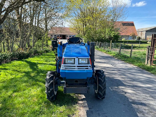 Iseki landhopetu180 minitractor - afbeelding 12 van  22