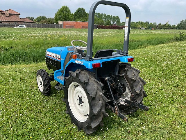 Iseki minitractor - afbeelding 23 van  31