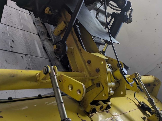 Iseki piccoro rupstrekker / micro rupstractor - afbeelding 7 van  24