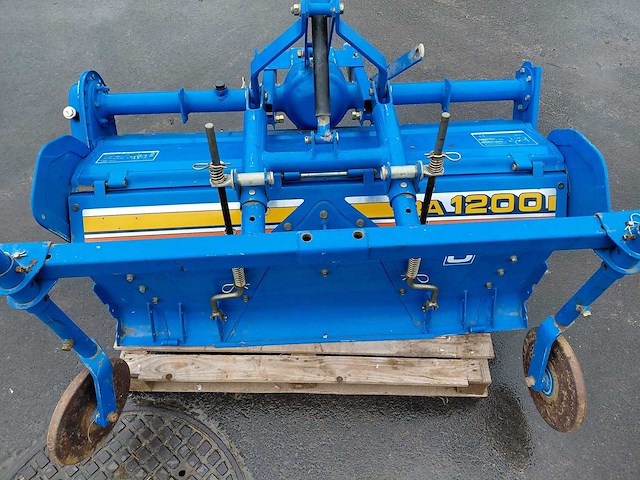 Iseki ra 1200 milling machine - afbeelding 1 van  9