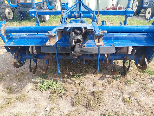 Iseki ra1300 grondfrees - afbeelding 5 van  11