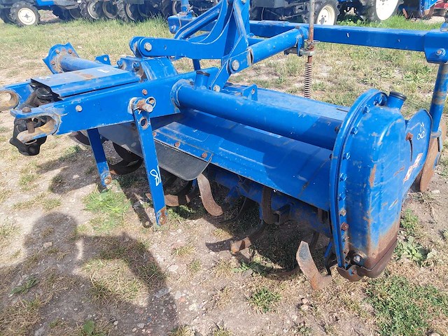 Iseki ra1300 grondfrees - afbeelding 1 van  10
