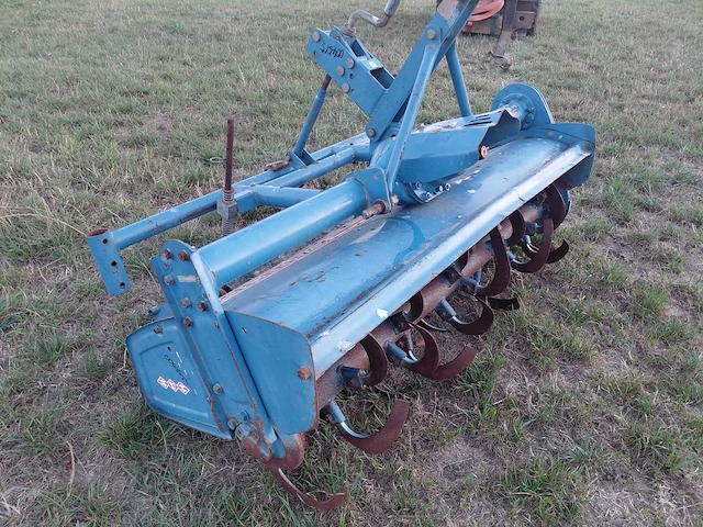 Iseki sar1360 - grondfrees - afbeelding 4 van  11