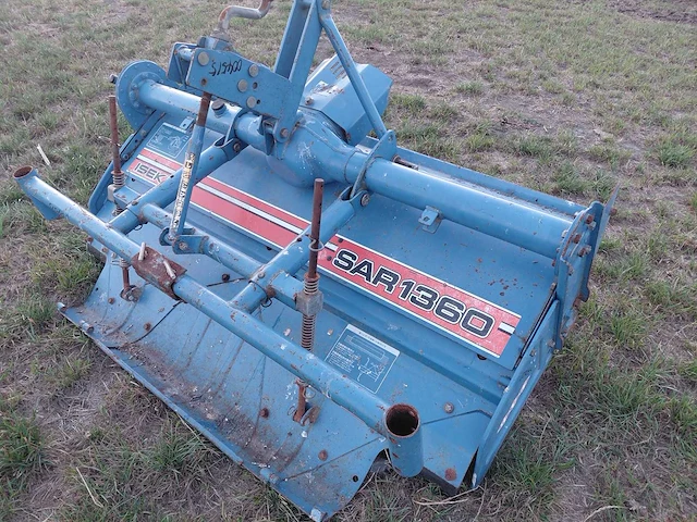 Iseki sar1360 - grondfrees - afbeelding 7 van  11
