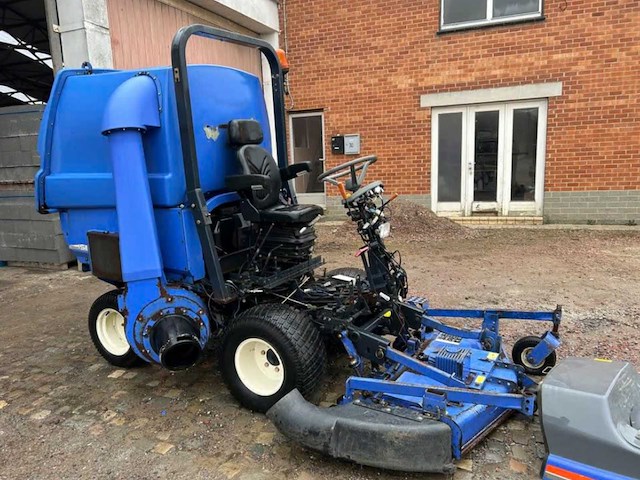Iseki sf310 iseki sf310 diesel 31pk 4x4 - afbeelding 2 van  9