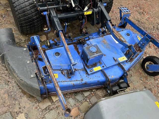 Iseki sf310 iseki sf310 diesel 31pk 4x4 - afbeelding 5 van  9