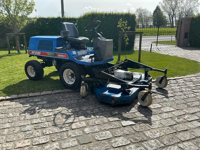 Iseki sf330 grasmaaier 4x4 + cabine (gedemonteerd) - afbeelding 4 van  74