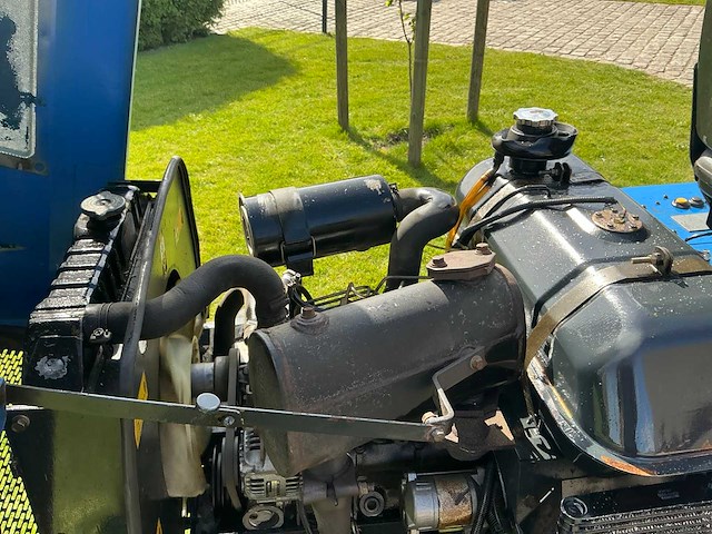 Iseki sf330 grasmaaier 4x4 + cabine (gedemonteerd) - afbeelding 30 van  74