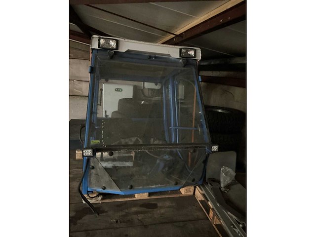 Iseki sf330 grasmaaier 4x4 + cabine (gedemonteerd) - afbeelding 70 van  74