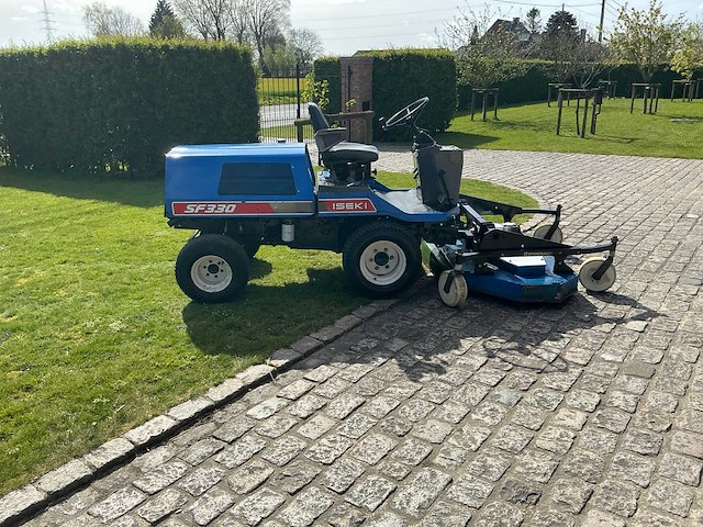 Iseki sf330 grasmaaier 4x4 + cabine (gedemonteerd) - afbeelding 3 van  74