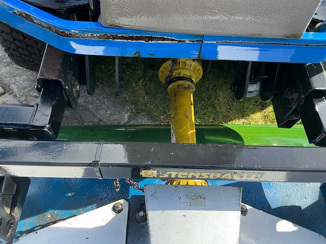 Iseki sf330 grasmaaier 4x4 + cabine (gedemonteerd) - afbeelding 42 van  74