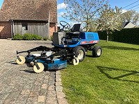 Iseki sf330 grasmaaier 4x4 + cabine (gedemonteerd) - afbeelding 34 van  74